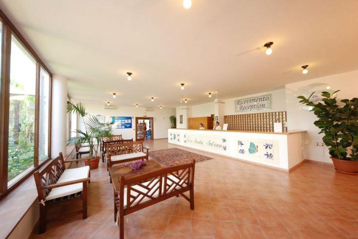 Hotel Club Santa Sabina Торре-Санта-Сабина Экстерьер фото
